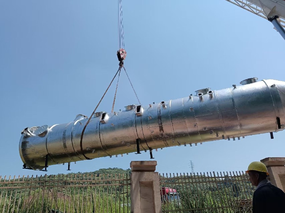 愛克環(huán)保為四川盈達鋰電新材料有限公司制作的不銹鋼脫硫塔